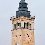 La Loggia Dei Mercanti *
